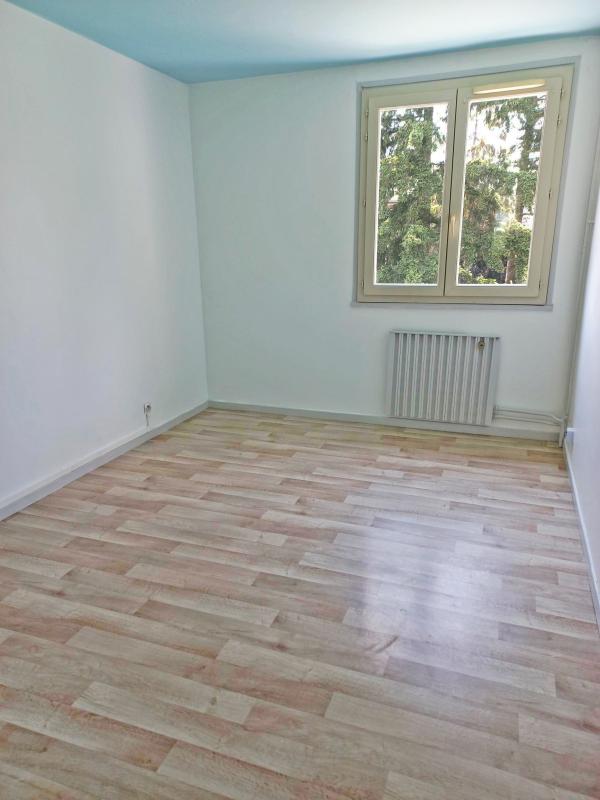 Photo d'un Appartement en location à LA COTE ST ANDRE (38260)