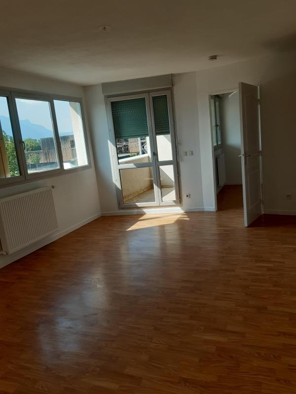 Photo d'un Appartement en location à ST MARTIN D HERES (38400)