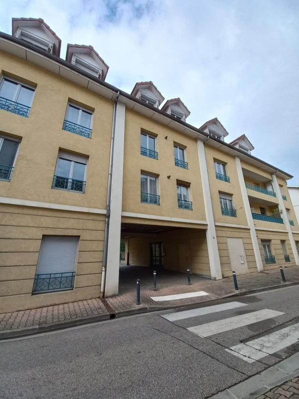 Photo d'un Appartement en location à LA TOUR DU PIN (38110)