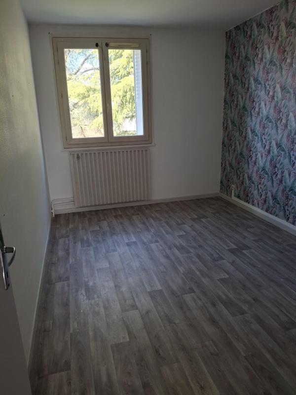 Photo d'un Appartement en location à LA COTE ST ANDRE (38260)