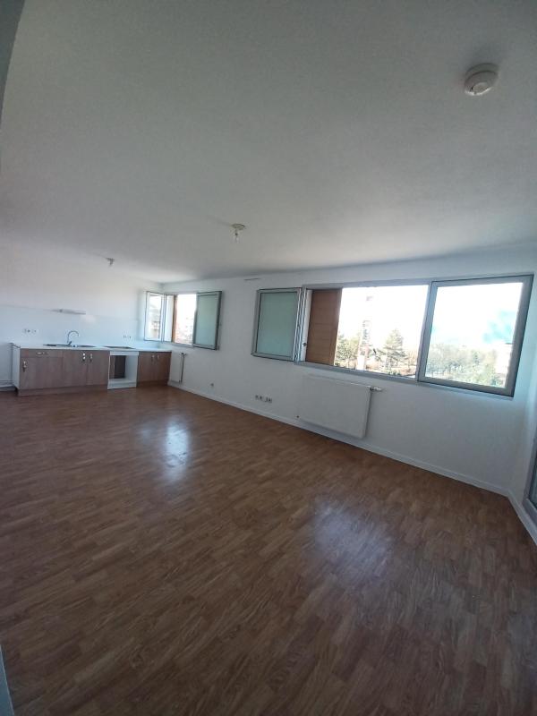 Photo d'un Appartement en location à ST MARTIN D HERES (38400)