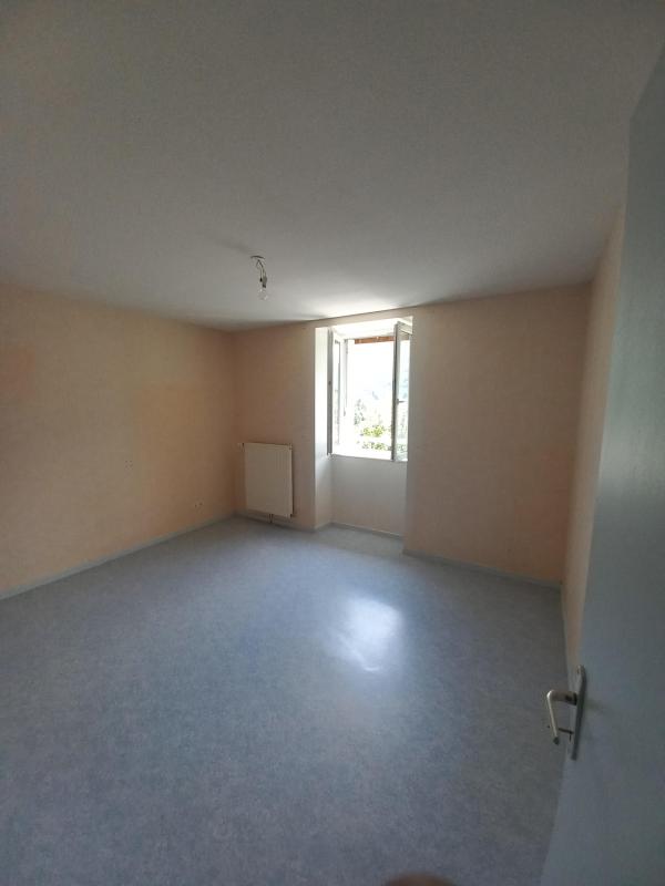 Photo d'un Appartement en location à LA SALETTE FALLAVAUX (38970)