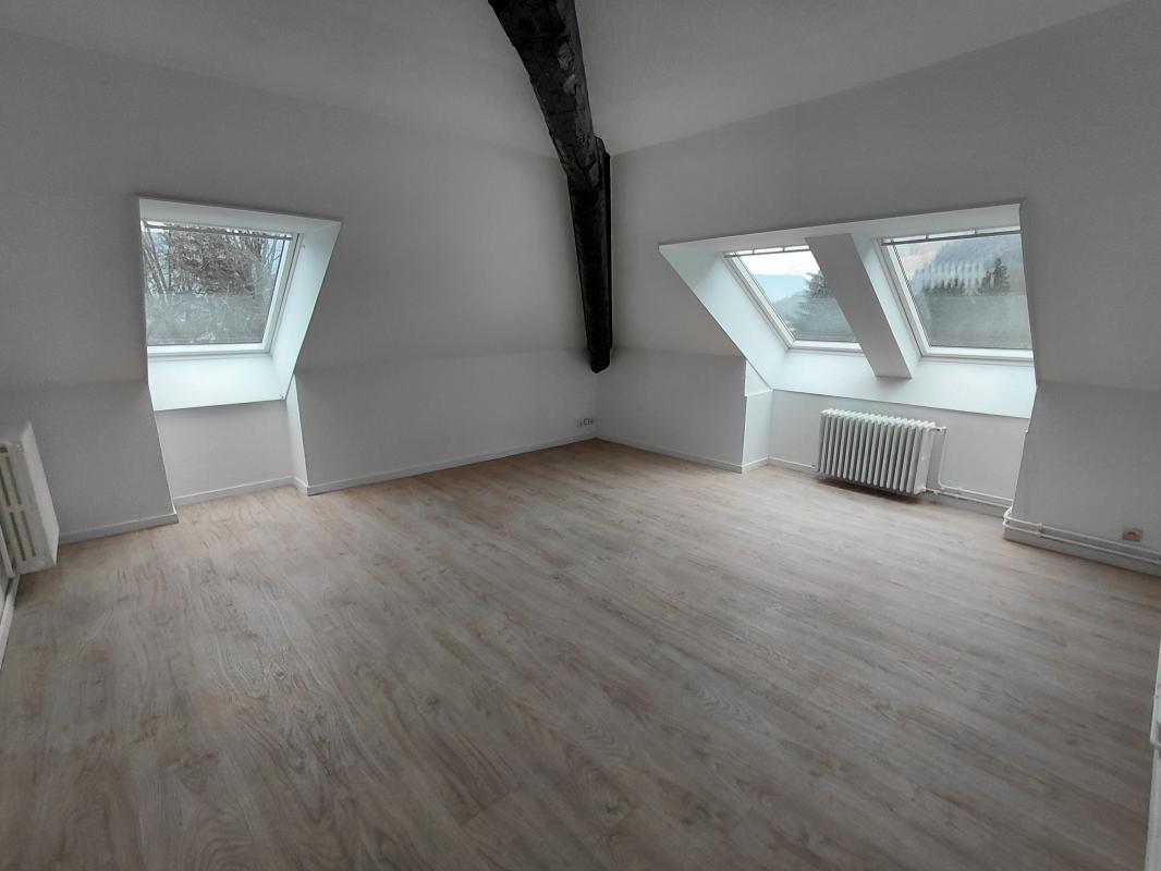 Photo d'un Appartement en location à NOYAREY (38360)