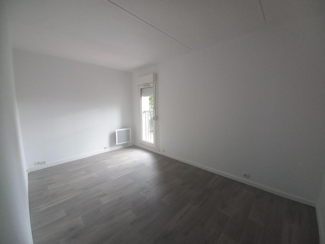 Photo d'un Appartement en location à ST JEAN DE BOURNAY (38440)