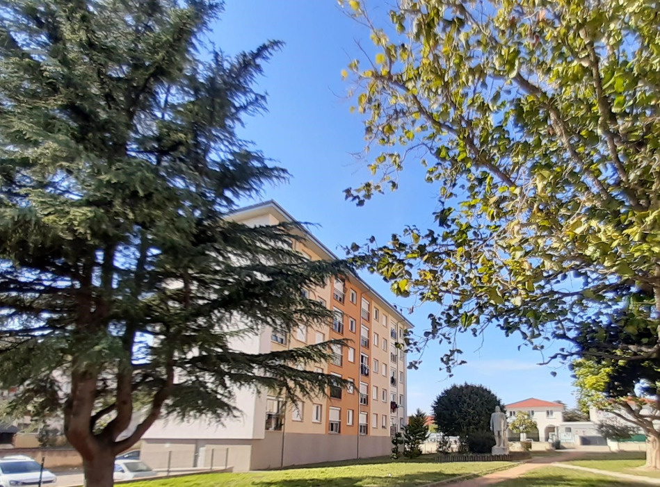 Photo d'un Appartement en location à LE PEAGE DE ROUSSILLON (38550)