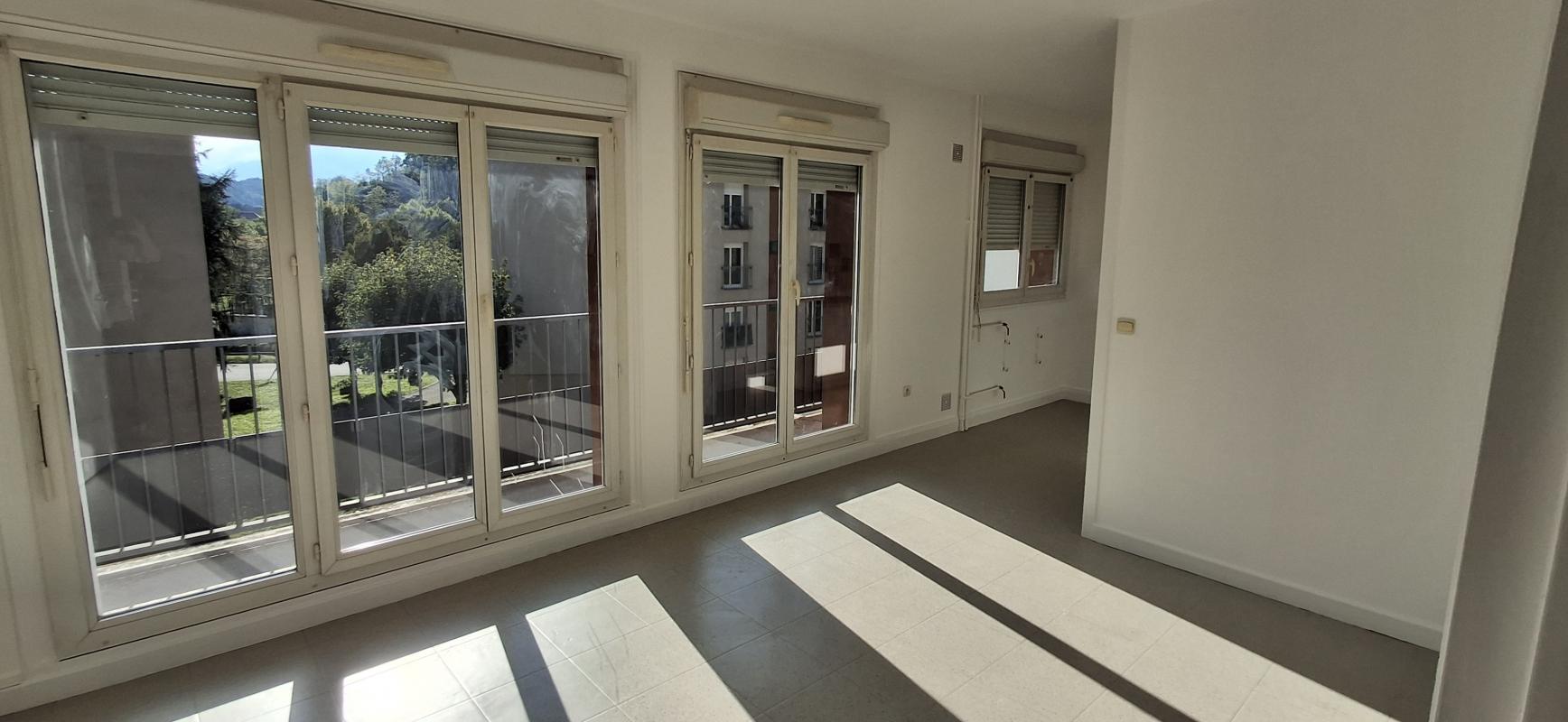 Photo d'un Appartement en location à PONT EN ROYANS (38680)