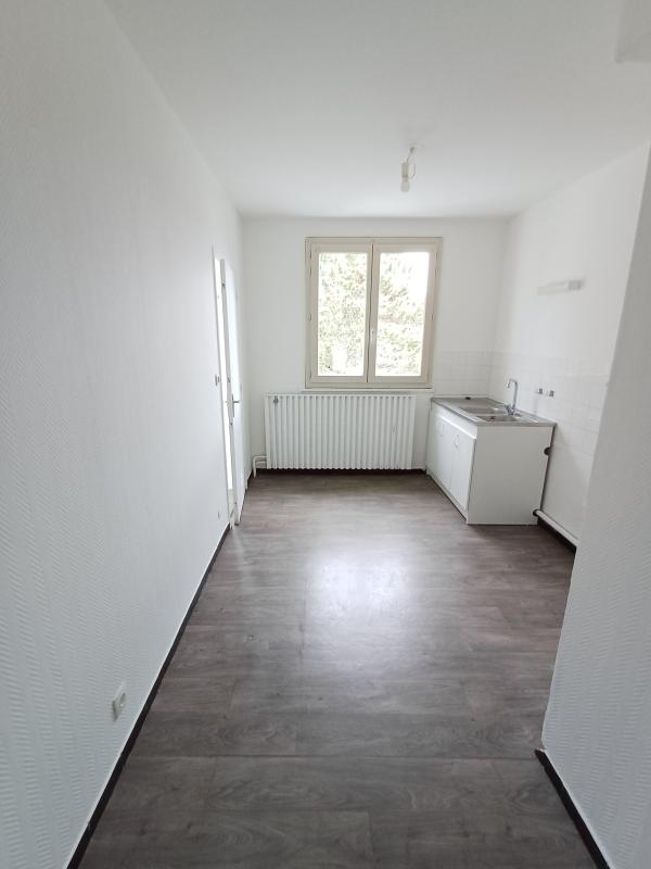 Photo d'un Appartement en location à LA COTE ST ANDRE (38260)