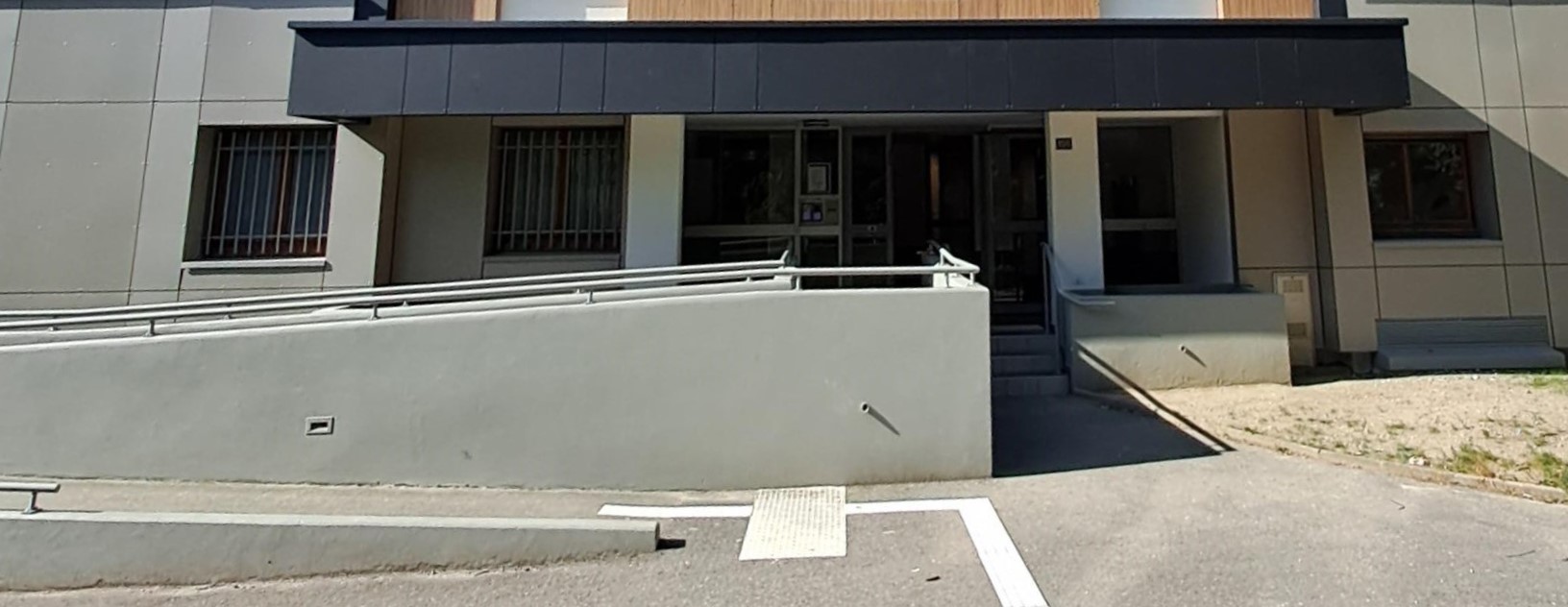 Photo d'un Local d'activité en location à GRENOBLE (38000)