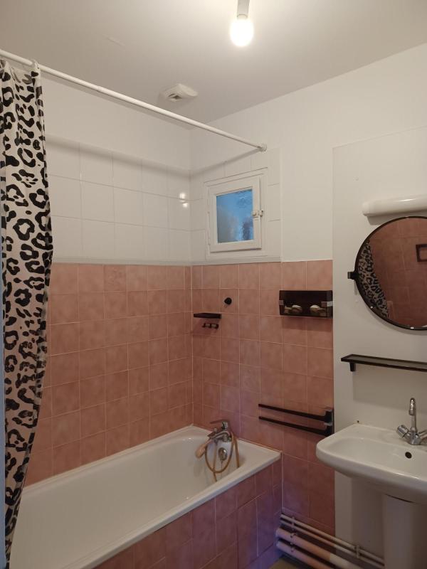 Photo d'un Appartement en location à ST MARTIN D HERES (38400)