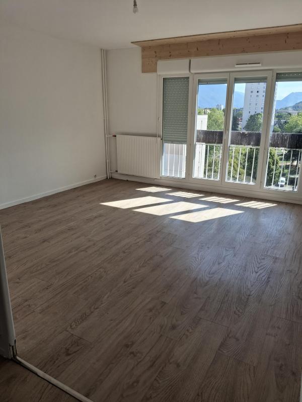 Photo d'un Appartement en location à LE PONT DE CLAIX (38800)