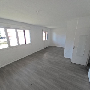 Photo d'un Appartement en location à VILLETTE D ANTHON (38280)