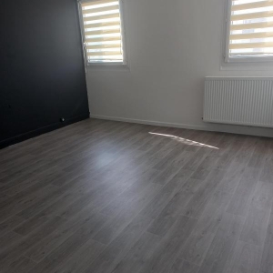 Photo d'un Appartement en location à LES ROCHES DE CONDRIEU (38370)