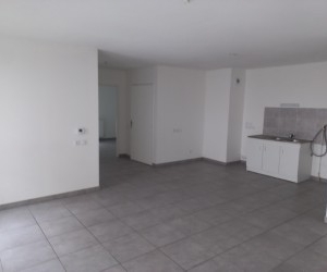 Photo d'un Appartement en location à SEREZIN DE LA TOUR (38300)