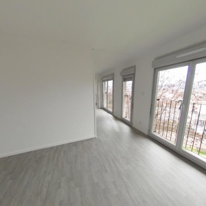 Photo d'un Appartement en location à LE PEAGE DE ROUSSILLON (38550)